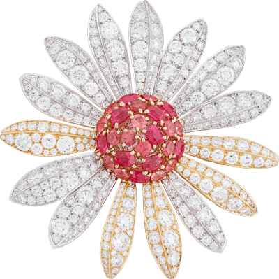 Marguerite d'amour brooch, High Jewelry Le Secret collection © Van Cleef & Arpels